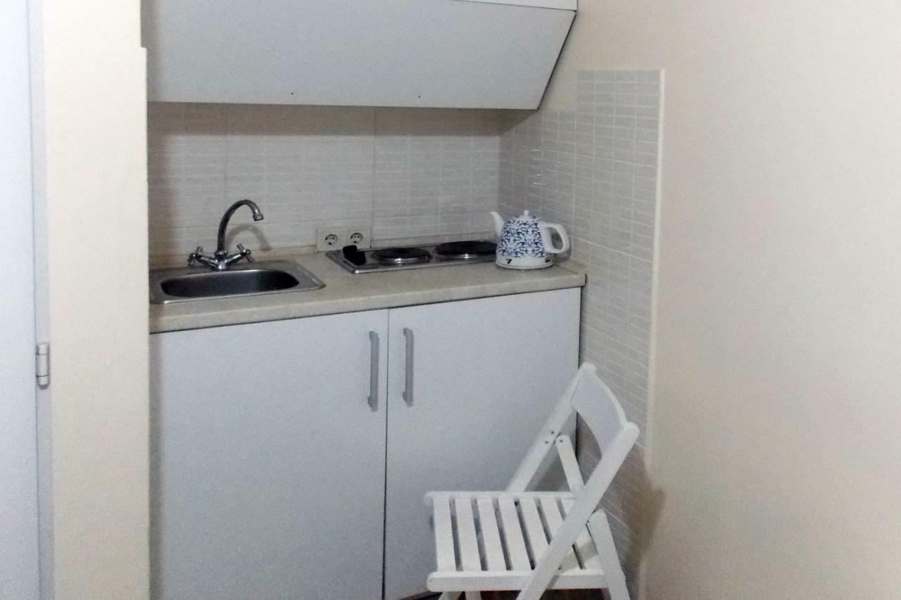 Compact Studio In The City Center Apartment Lviv Exterior photo